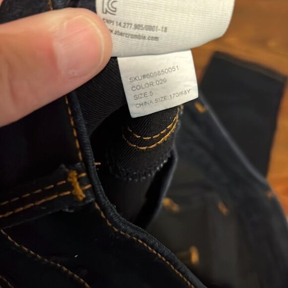 NWOT Hollister Low arise Dark Wash Skinny Jeans Leggings - Picture 3 of 6